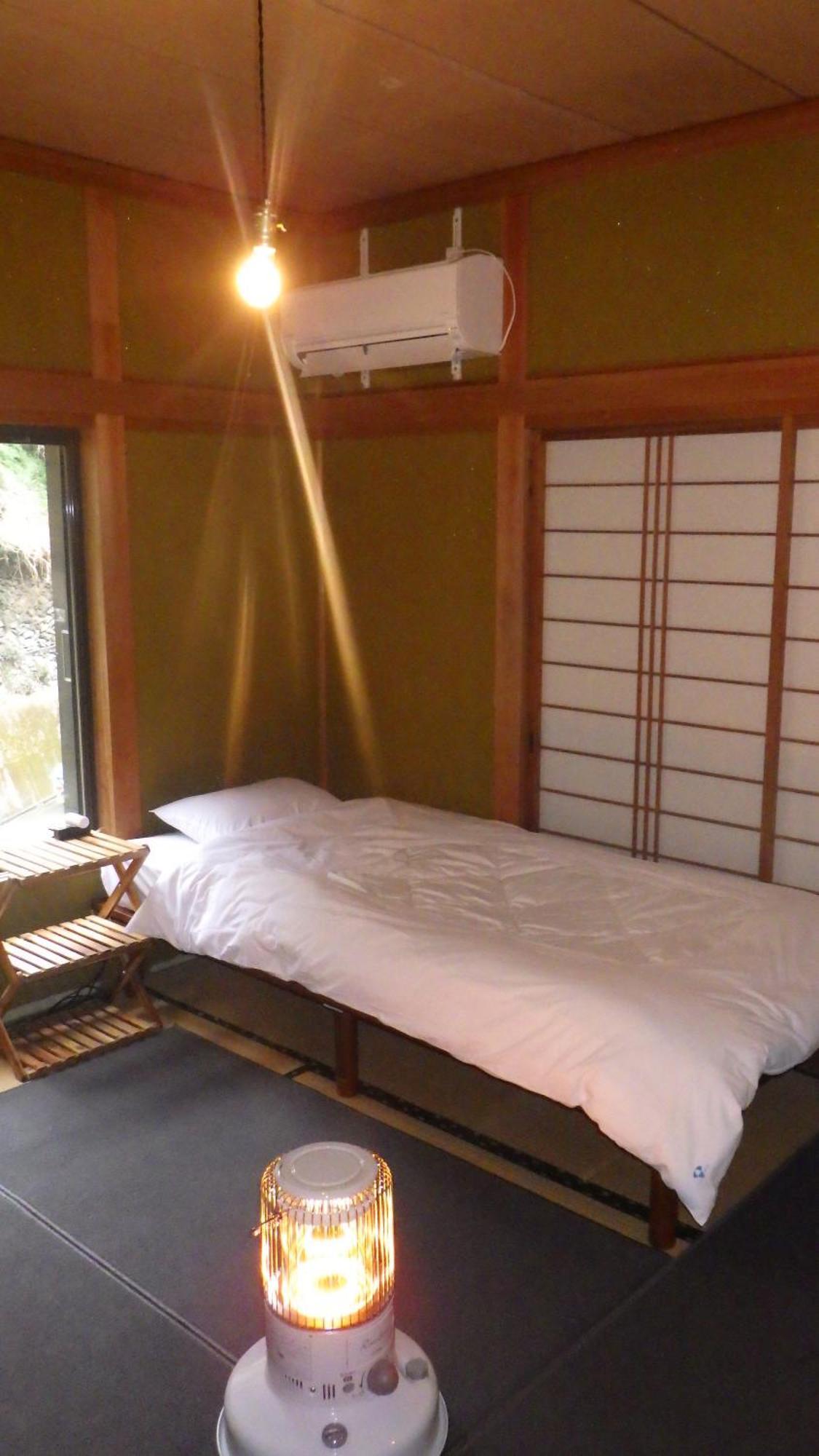 Cosmos Guesthouse Miyoshi  Buitenkant foto