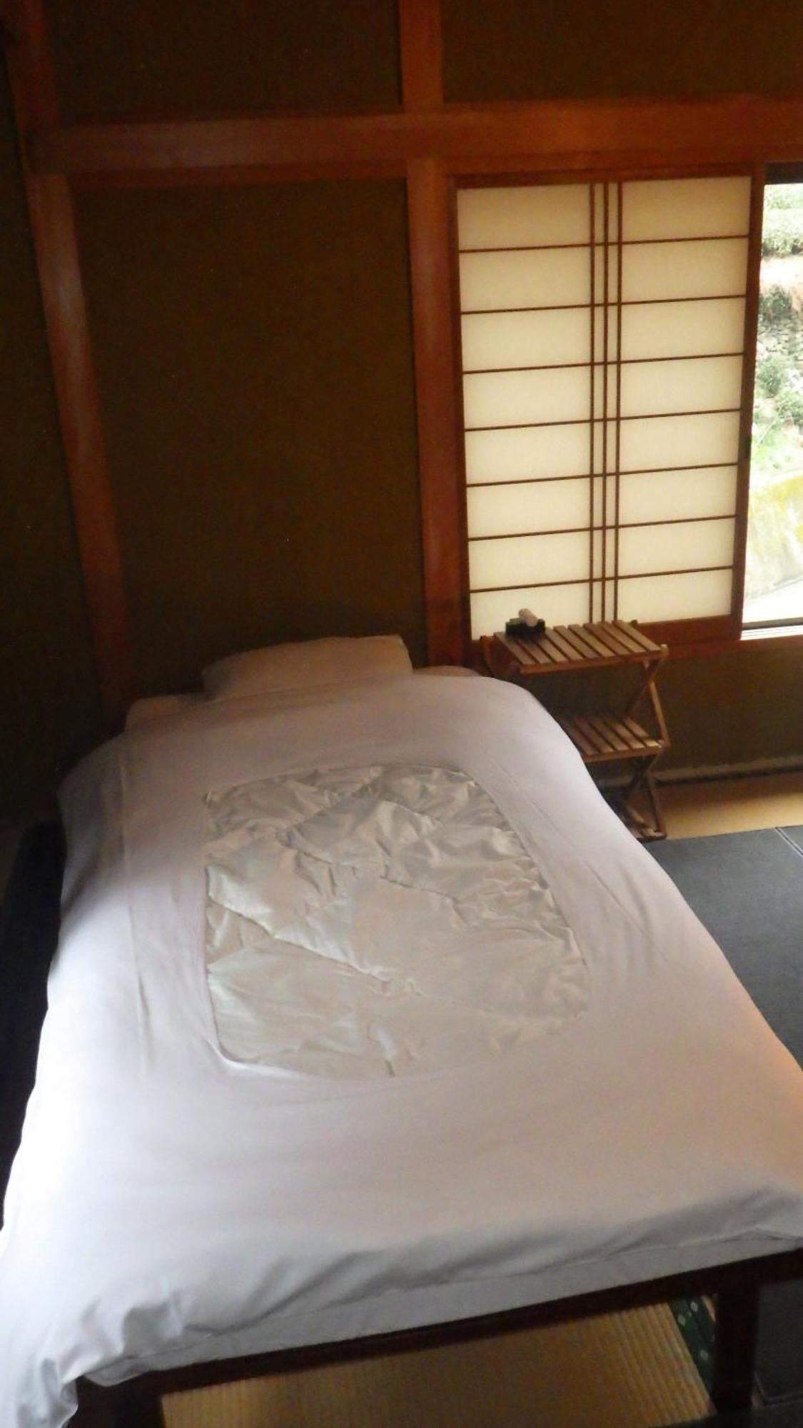 Cosmos Guesthouse Miyoshi  Buitenkant foto